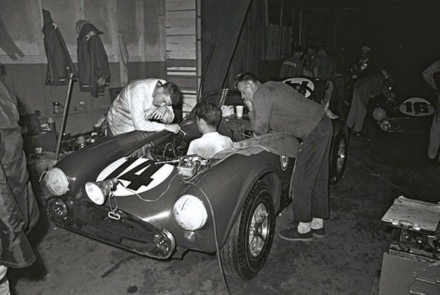 Dave MacDonald and Fireball Roberts co-drive the Shelby Cobra Roadster at the 12 HRS Sebring in 1963